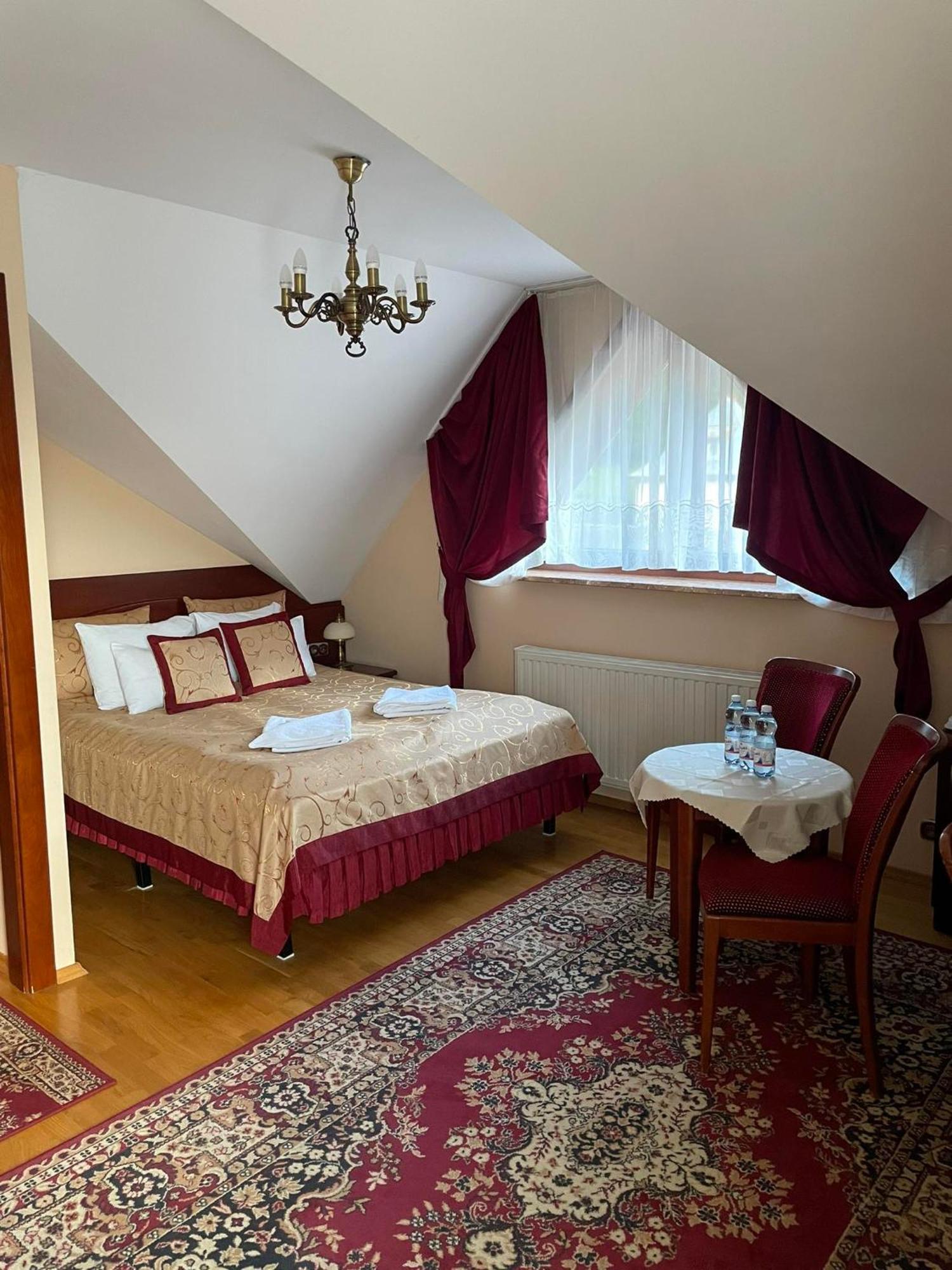 Pensjonat Szach Krynica-Zdrój Kültér fotó